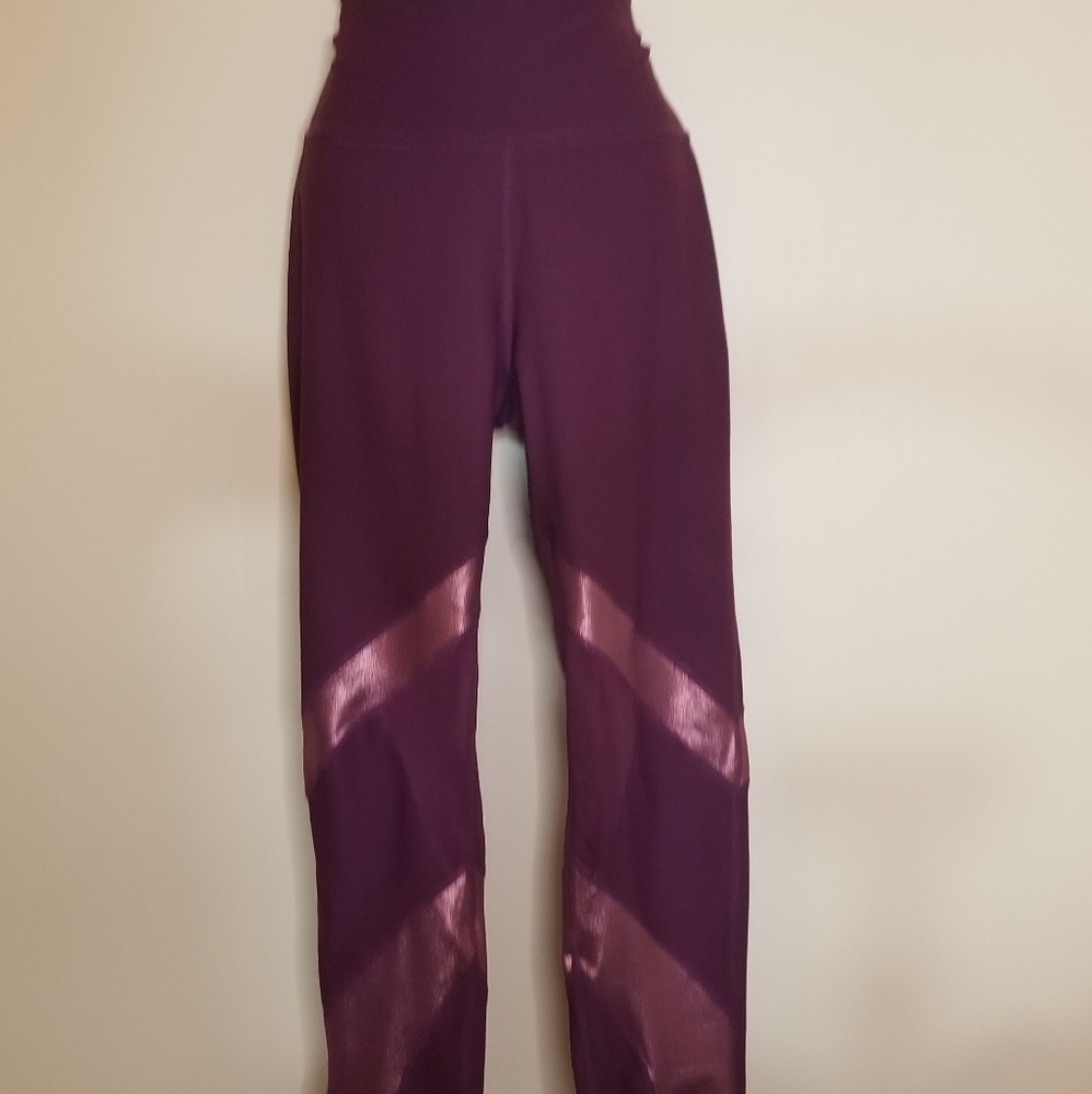 Xersion Fitted Leggings Metalic & Mesh Size L